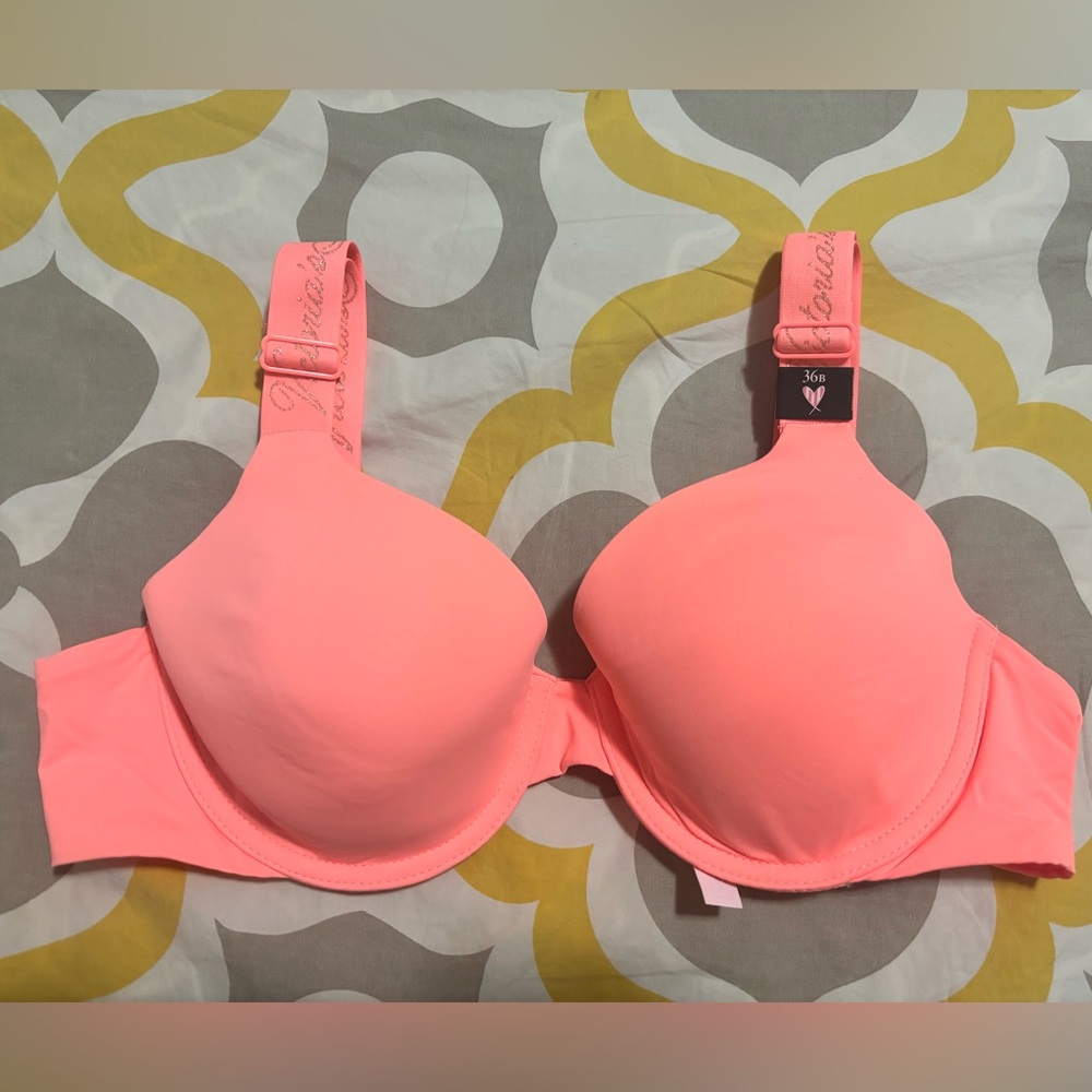 Victoria Secret T-shirt Bra